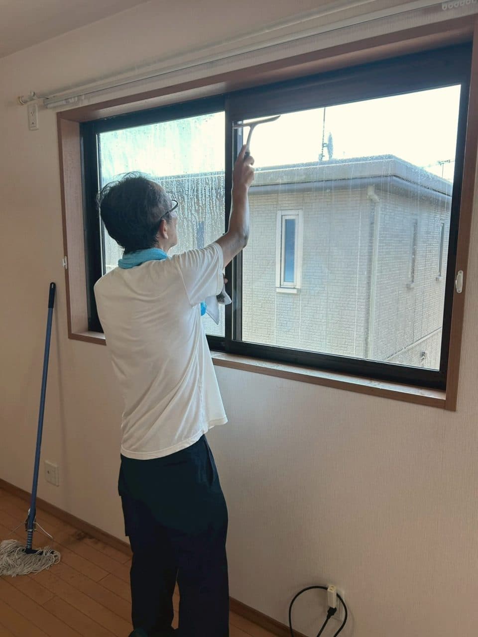 窓ガラスクリーニング